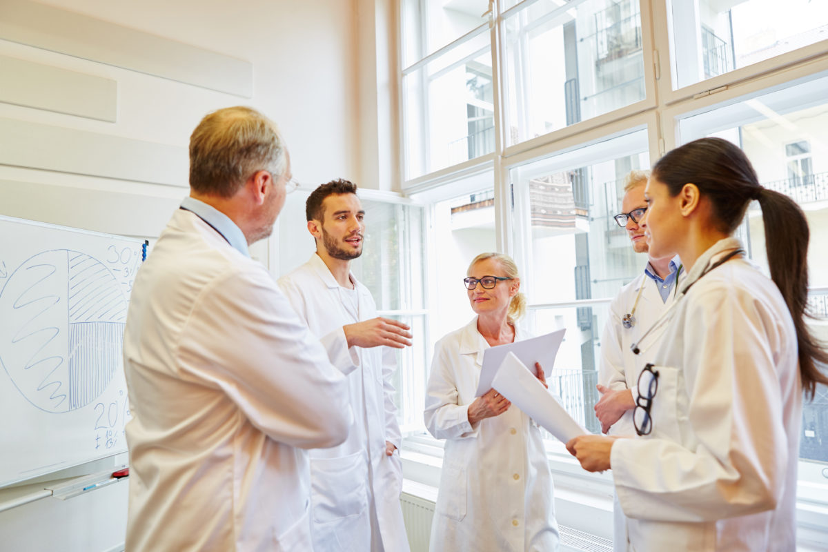 Ärzteteam im Gespräch